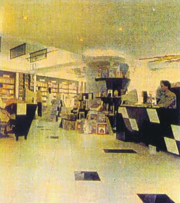 Crossword Bookstore Mumbai Vivek Varma Architects